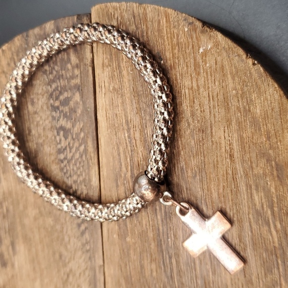Religious cross bracelet B1916 - Picture 1 of 2